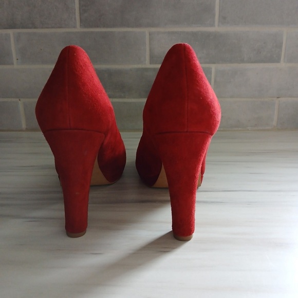 ⭐️ Franco Sarto Classic Burgundy Heels with Platform- size 8 - Picture 6 of 8